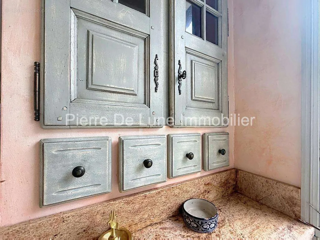 Bagni - Character House with Panoramic View in Caluire-et-Cuire
