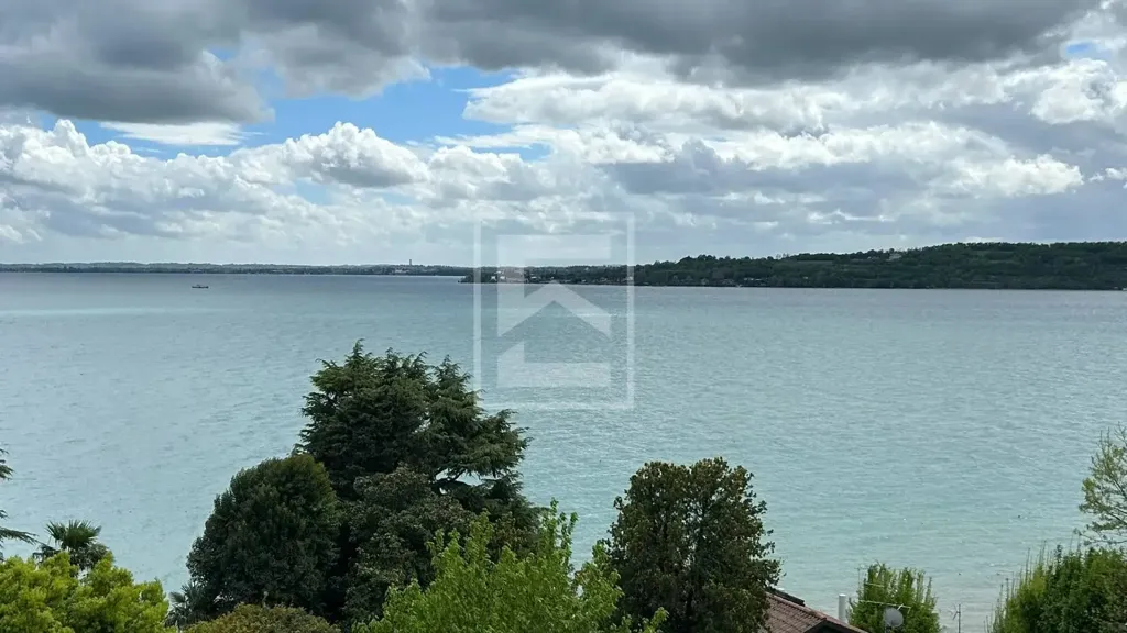 Aed - Villa with Lake View in Padenghe Sul Garda