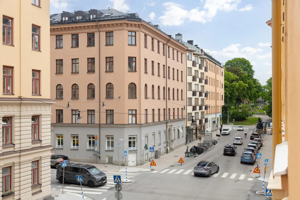 Välivaade - Twin-Unit Flat with City Views in Vasastan