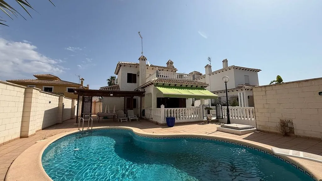 Bassein - Rustic Chalet with Pool in La Zenia