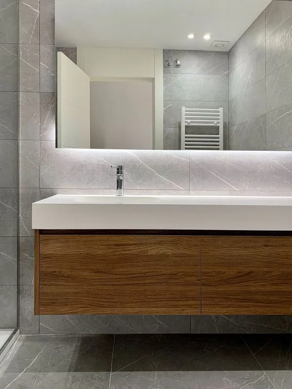 Salles de bain - Luxury Apartment with Terrace near University