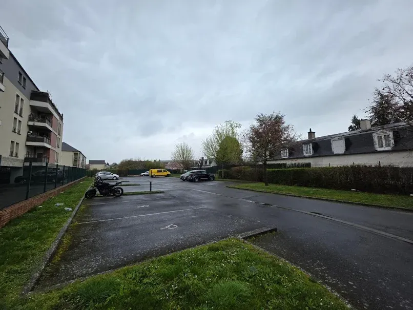 Parking in Orleans