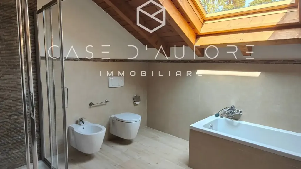 Bagni - Detached Flat with Garden in Varese Centre