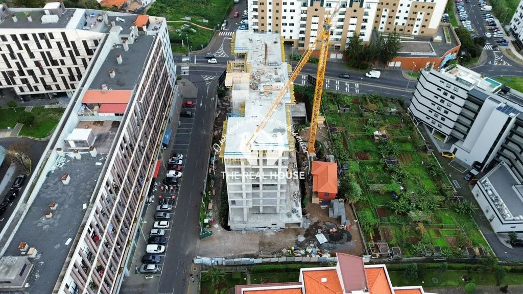 Aerial - Luxury Flat with Private Parking in Funchal