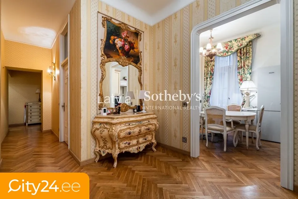 Entrée - Renovated Jugendstil Flat in UNESCO Site