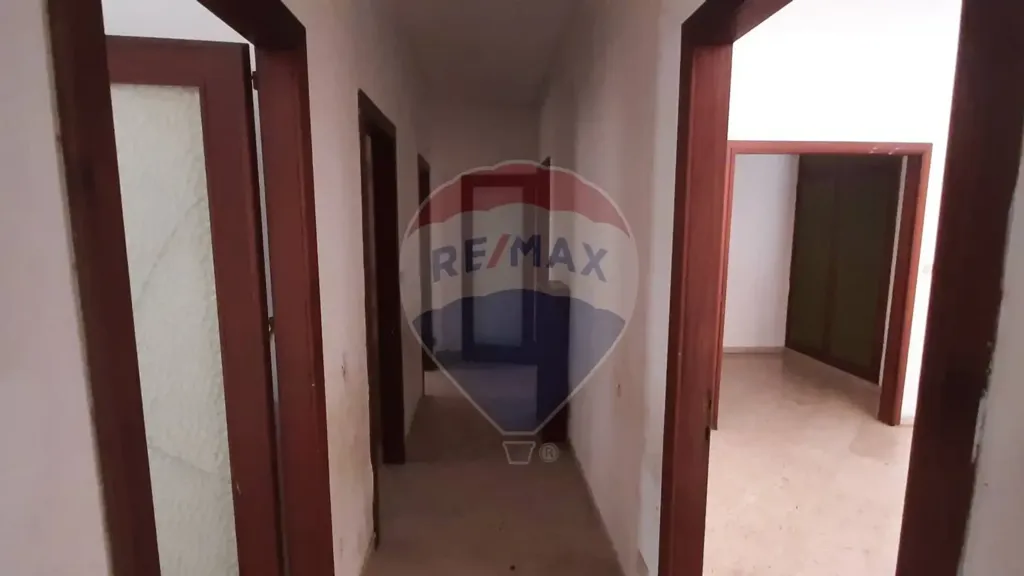 Esik - Ground Floor Apartment with Terrace in Palermo