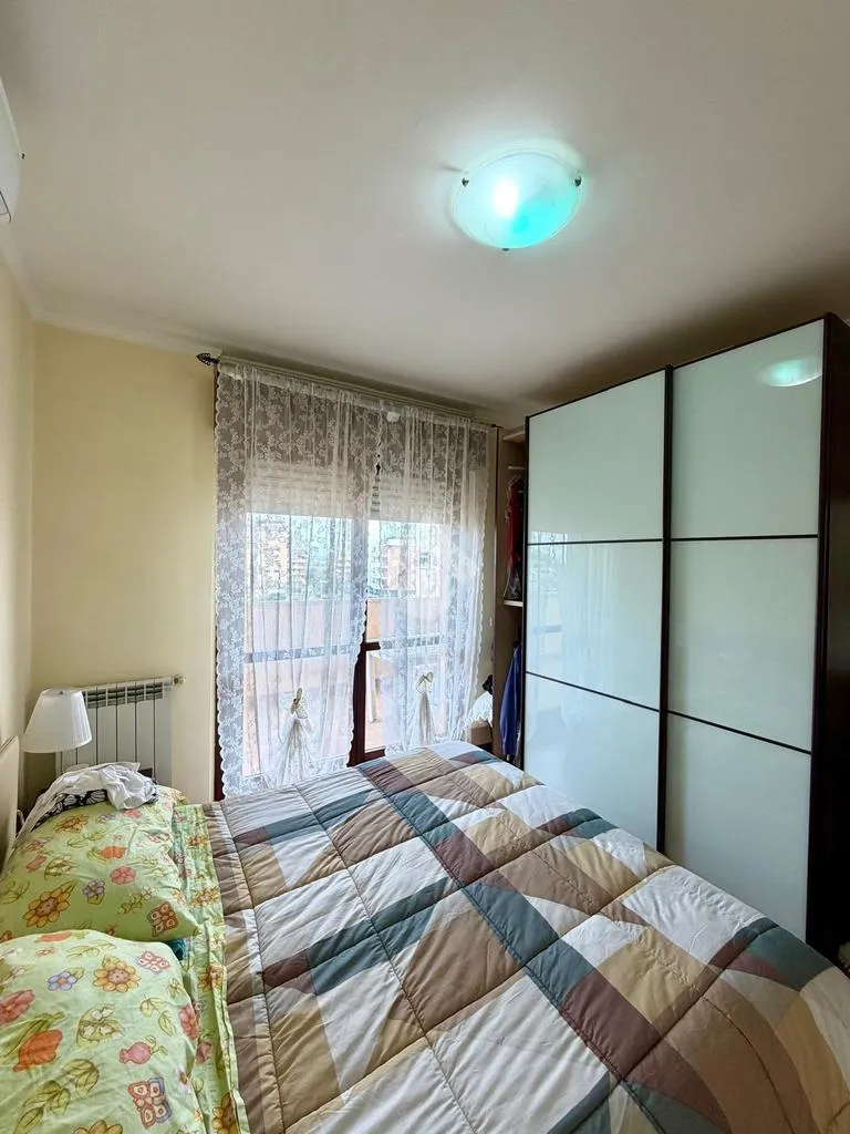 Chambres - Bright 2-Bedroom Apartment with Terrace in Rome