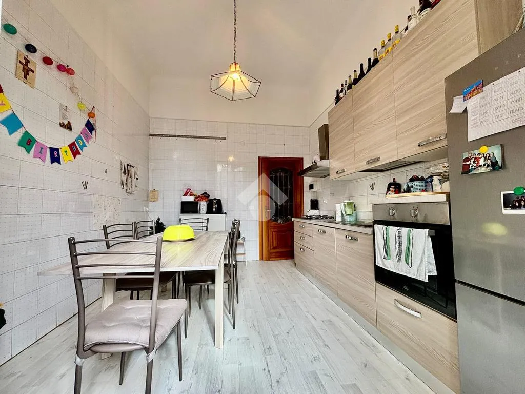 Kitchen - Period Apartment with Balcony in Florence