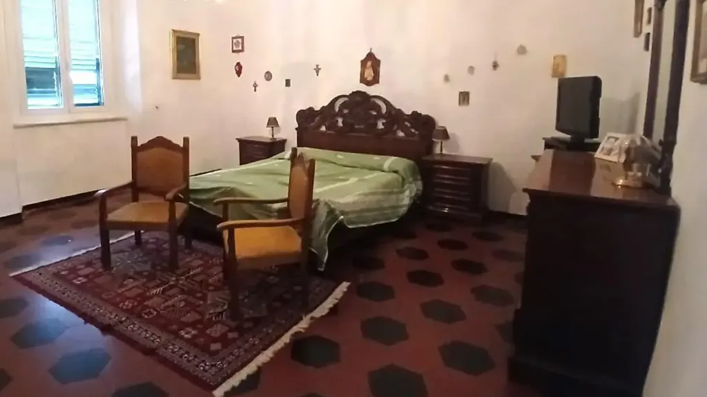 Chambres - Apartment with Balcony in Livorno Centre