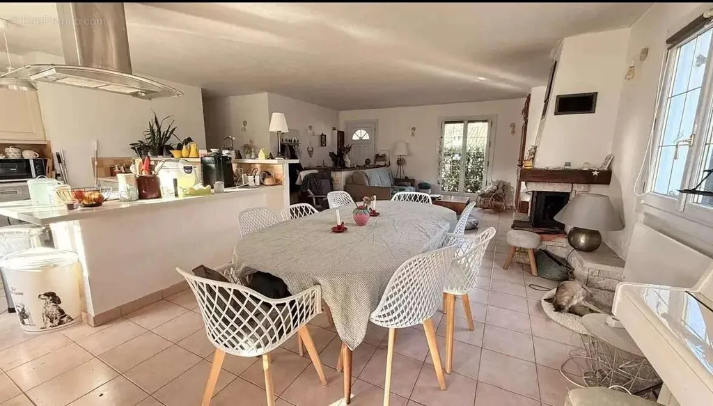 Söögituba - Luxury House with Pool in Saint-Jeannet