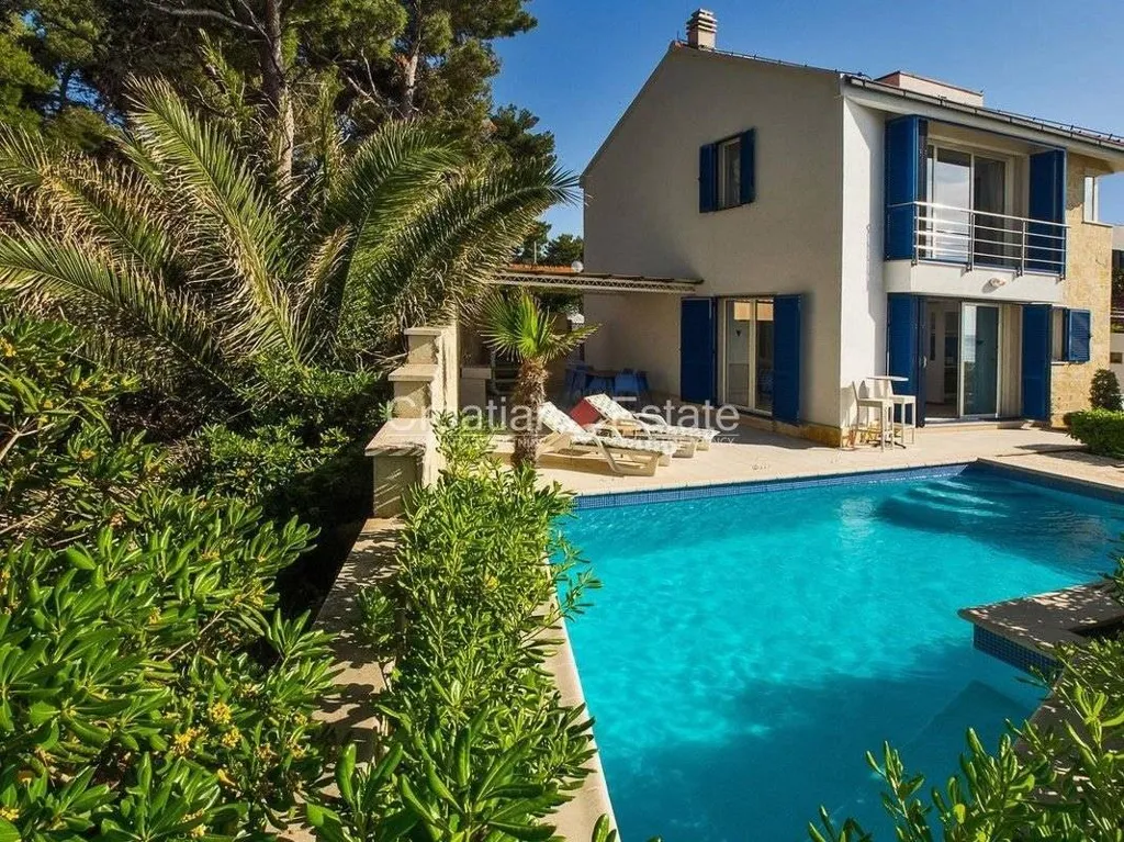 Piscine - Beachfront House with Pools in Postira