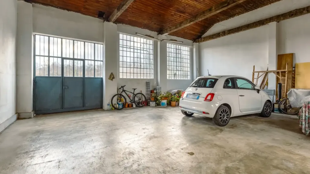 Garage - Semi-detached House with Workshop in San Maurizio d'Opaglio