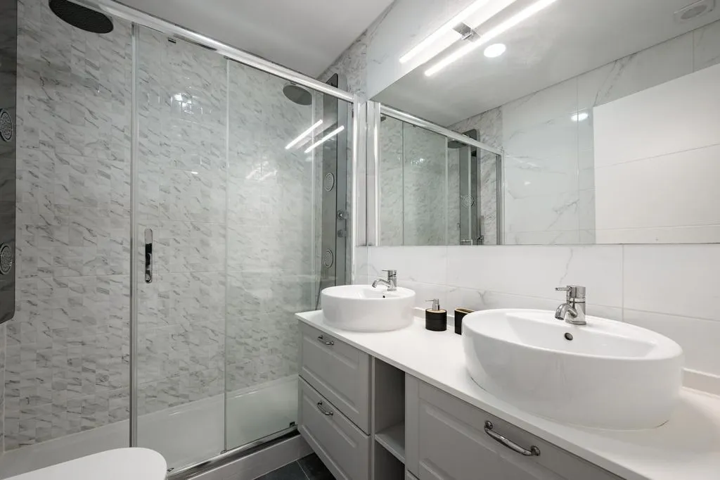 Vannitoad - Luxury Flat with Balcony in Oeiras