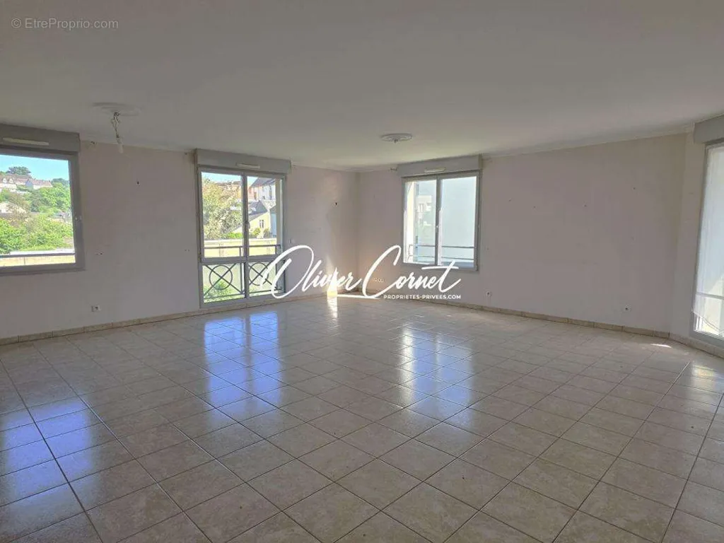 Elutuba - City Centre Flat with Balcony in Nogent-le-Rotrou