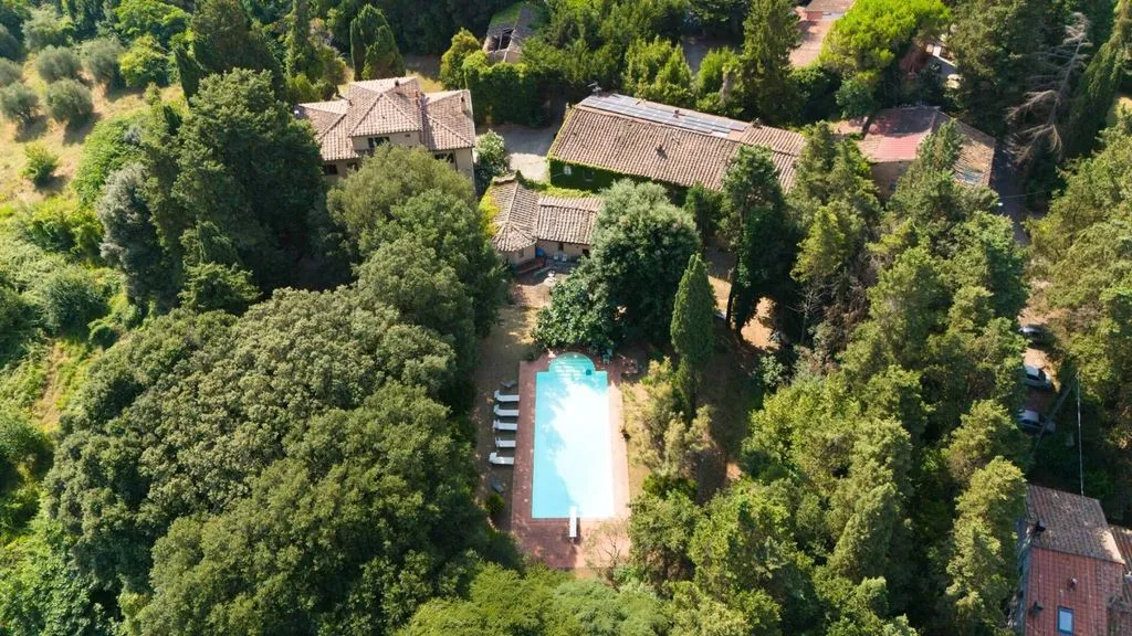 Õhuvaade - Napoleonic Villa with Pool in Livorno Hills