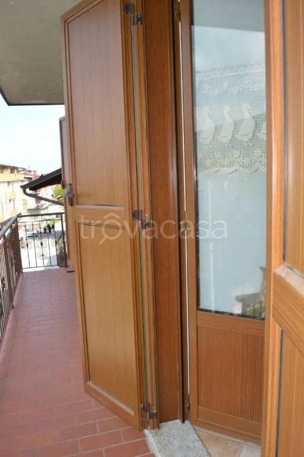 Rõdu - Rustic Apartment with Balcony in Roburent