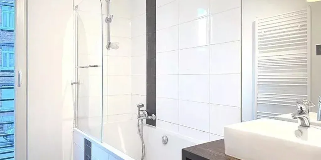 Bagni - Duplex with Terrace in Etterbeek