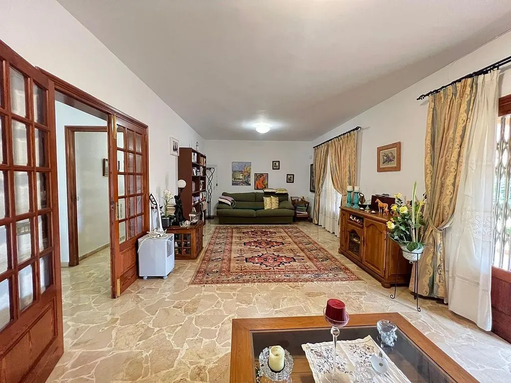 Elutuba - Rustic House with Pool in Reis Catòlics