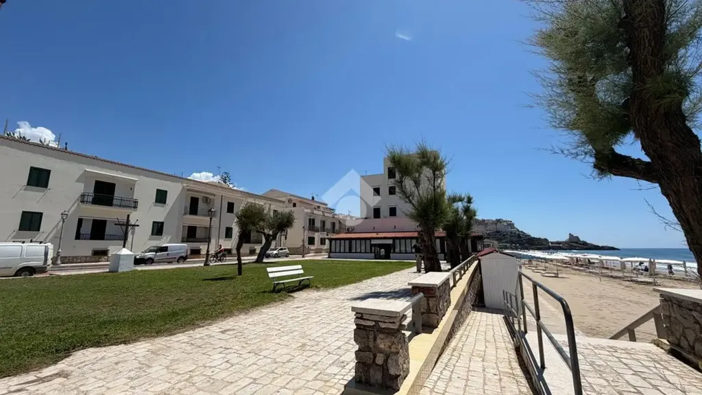 2-Bedroom Apartment with Balcony in Sperlonga