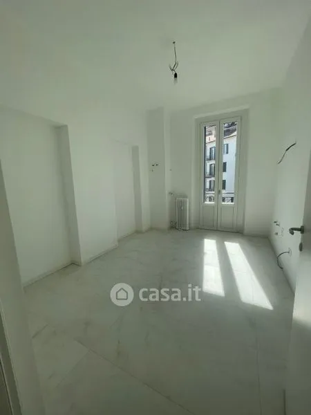 Pièces - Fully Renovated Apartment with Balcony in Varese