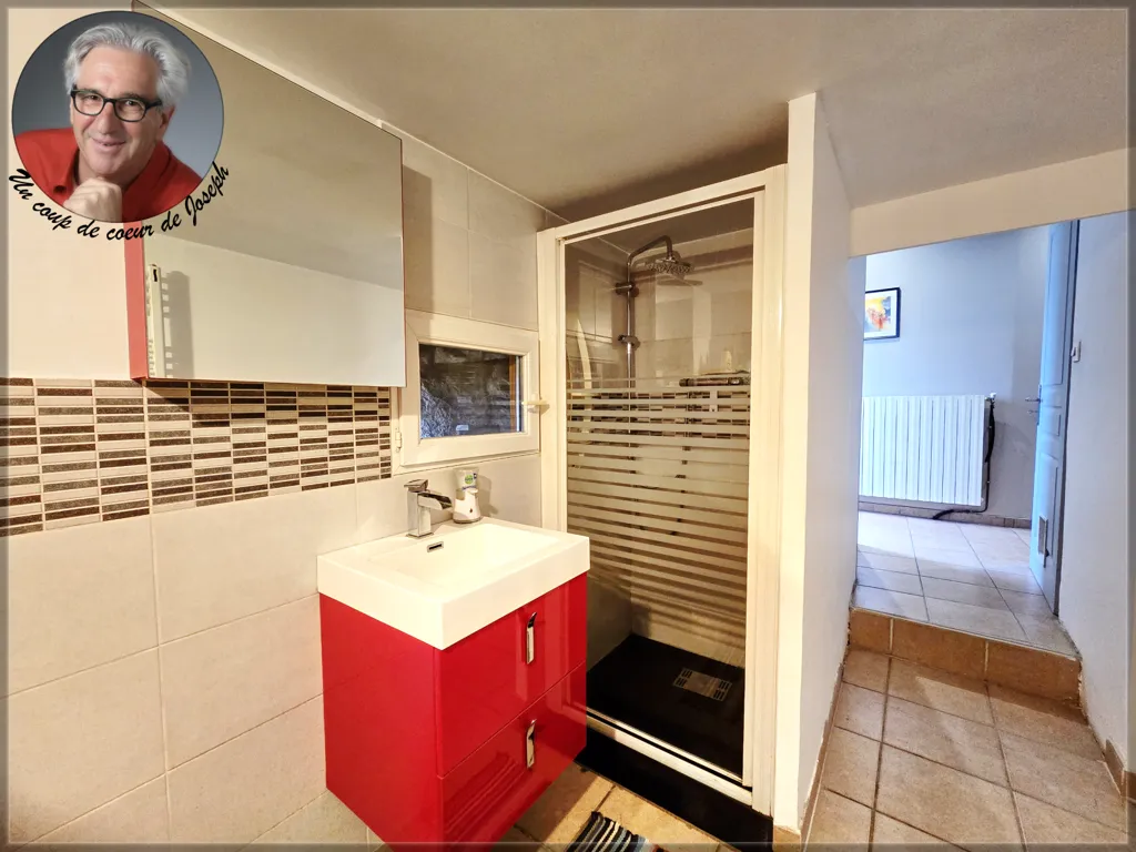 Vannitoad - Renovated Barn with Extensive Land in Lamastre