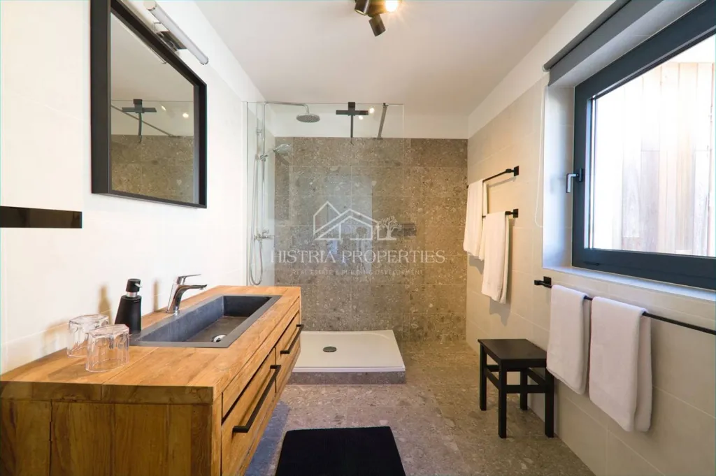 Salles de bain - Traditional Istrian Villa with Pool in Poreč
