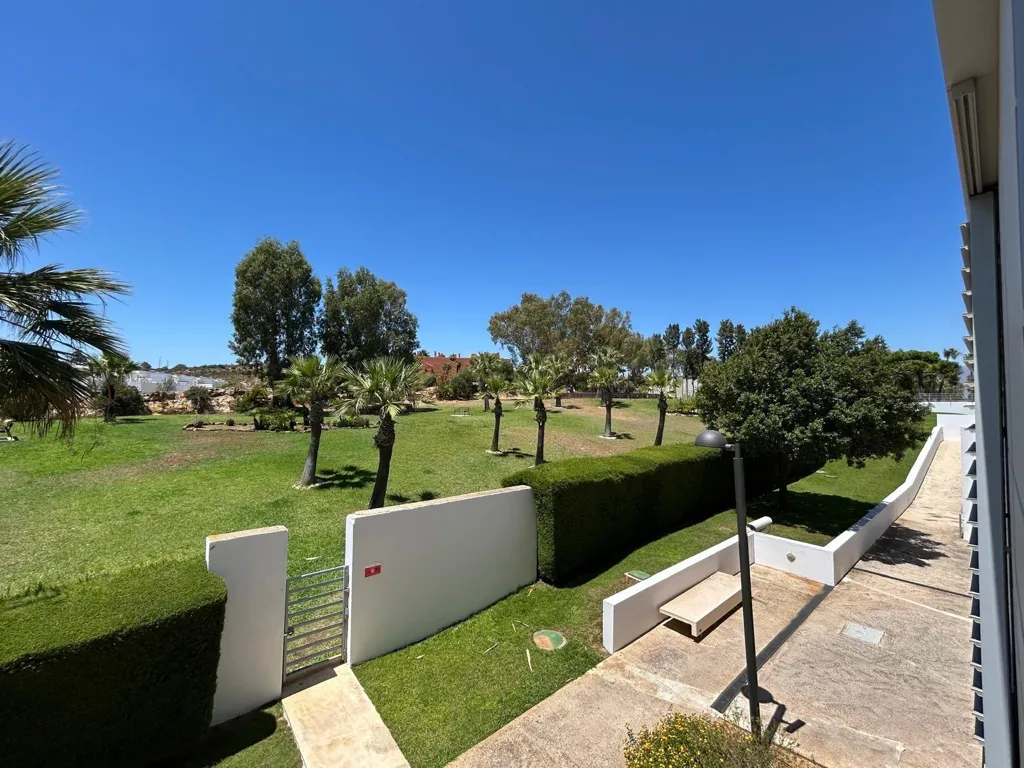 Aed - Apartment with Pool and Terrace in La Duquesa