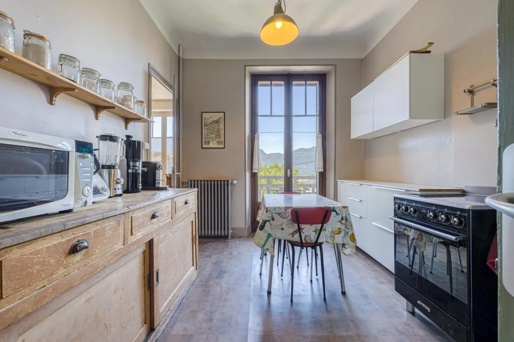 Cucina - 1930s Villa with Lake View in Aix-les-Bains