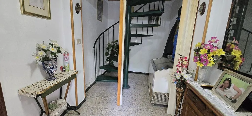 hallway_entrance