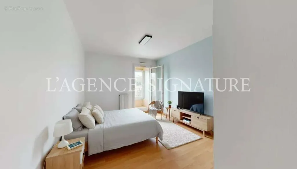 Magamistoad - Traversant Apartment with Terrace in Le Cannet