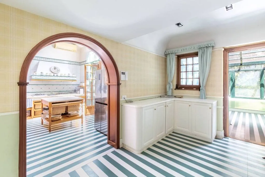 Cuisine - Luxury Villa with Pool in Largo Dell' Olgiata, Rome