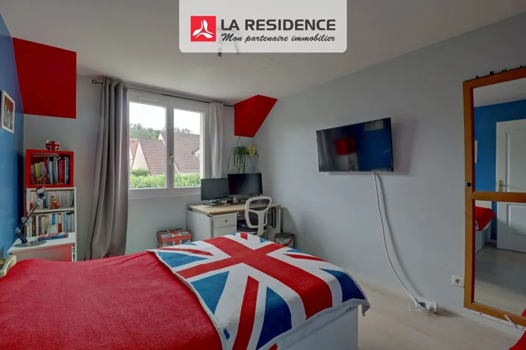 Chambres - Maison avec Terrasse et Jacuzzi à Verneuil-sur-Seine