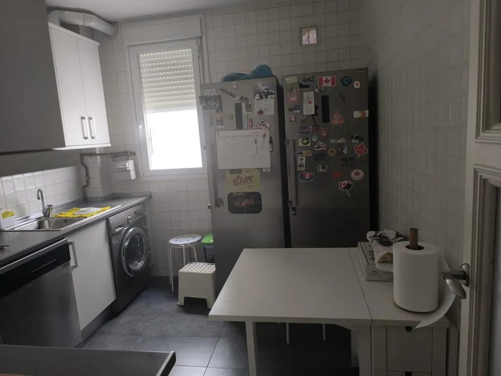 Cuisine - Bright Apartment with Tram Access near Retiro Park