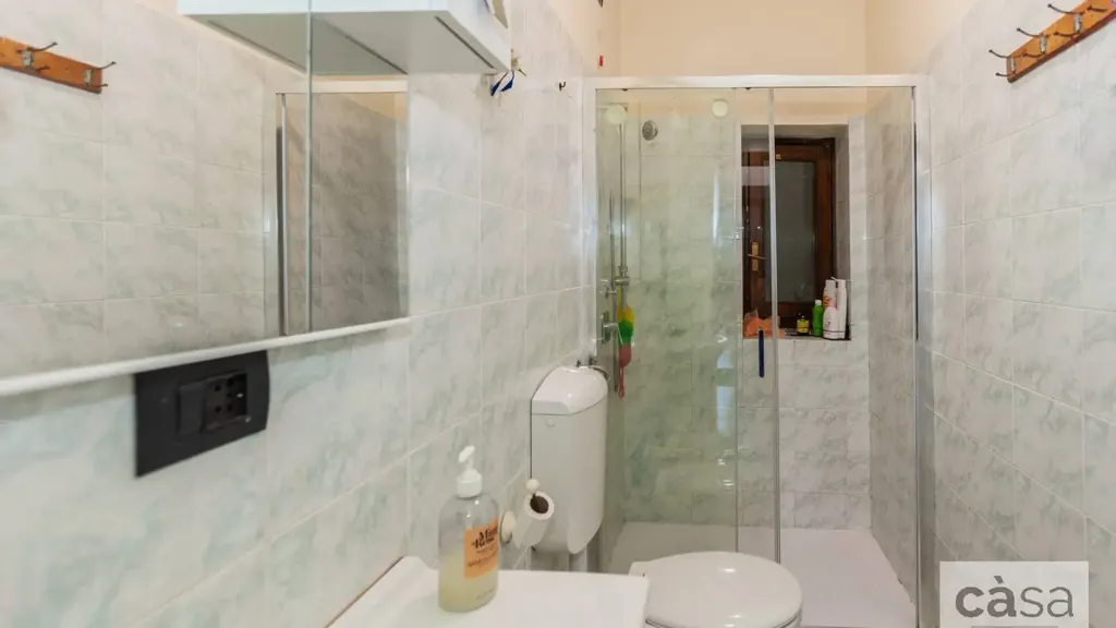 Salles de bain - Semi-detached Apartment with Balcony in Malnate