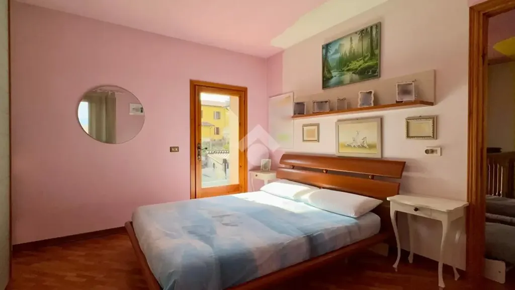 Magamistoad - Semi-detached House with Garden in Treppo Grande