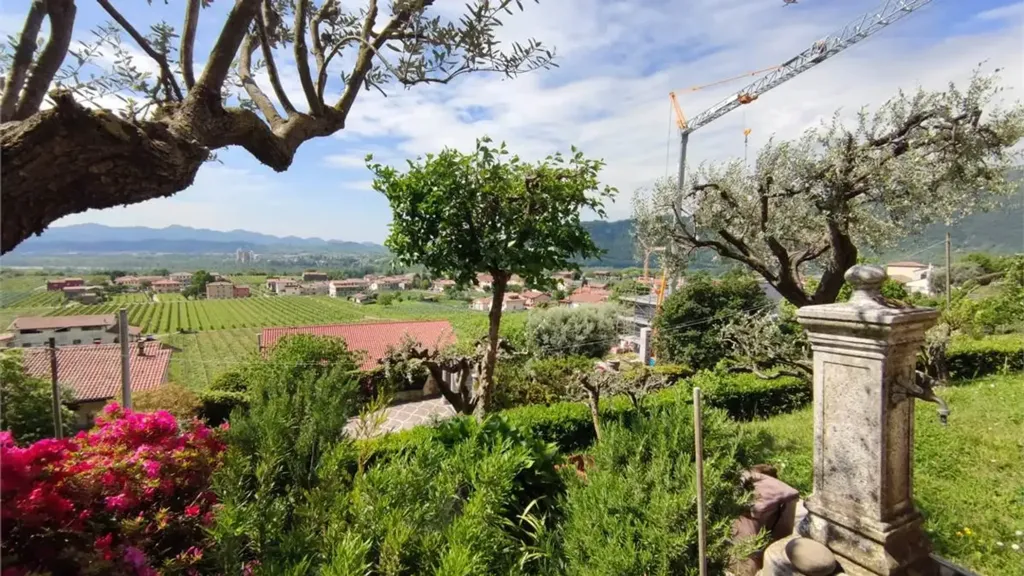 Aed - Villa with Panoramic View in Valdobbiadene