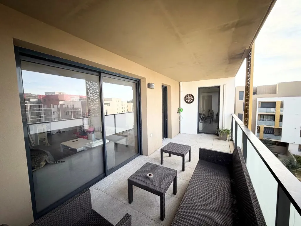 Balcon - Appartement 3 Pièces avec Loggia à Ovalie