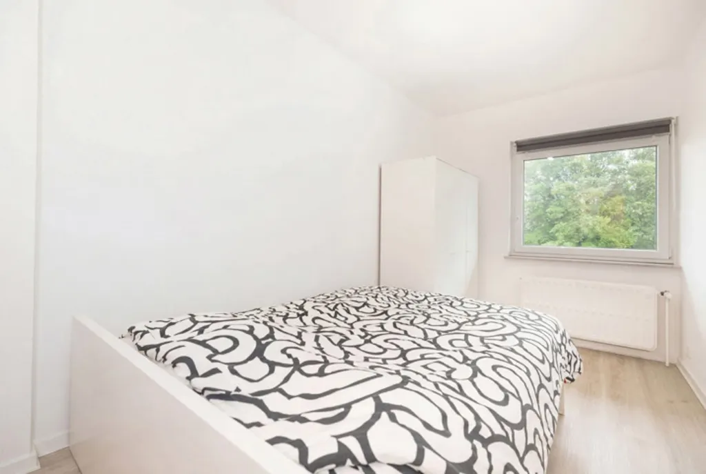 Chambres - Appartement Rénové avec Terrasse à Waterloo