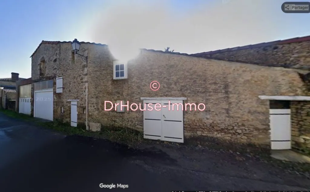 Extérieur - Hangar en Parpaings à Sigournais, Proche du Bourg