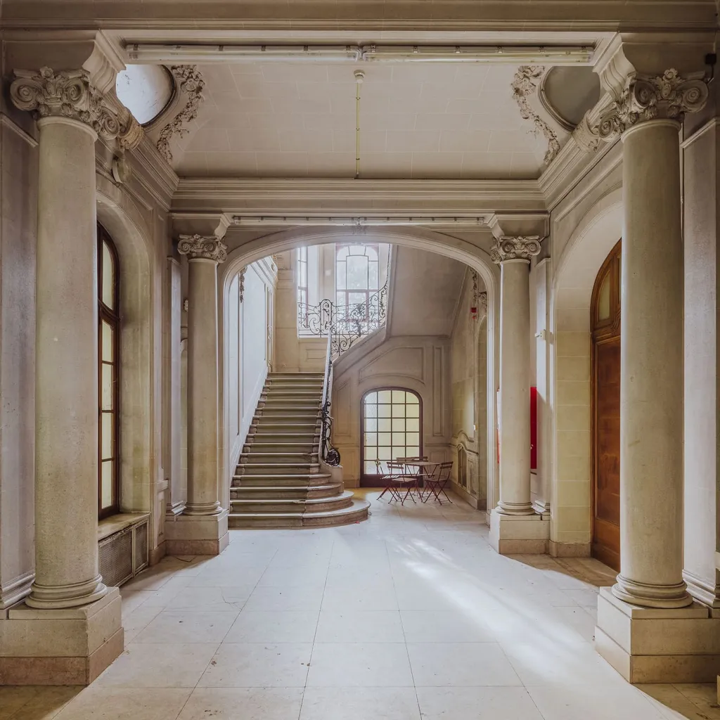 Entrée - Château de Prestige à Louer près de Verviers