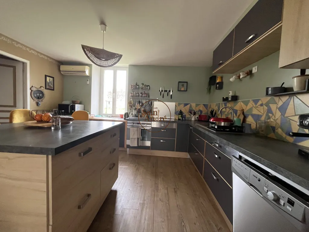 Cuisine - Maison en Pierre avec Piscine à Champniers