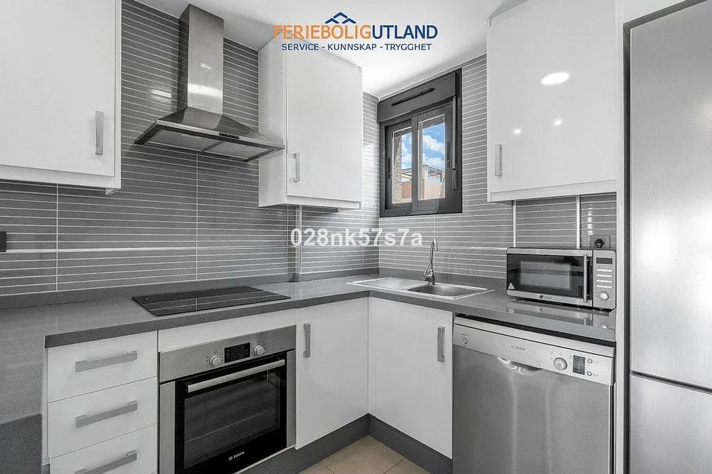 Cuisine - T2 Apartment with Pool in Cabo Roig