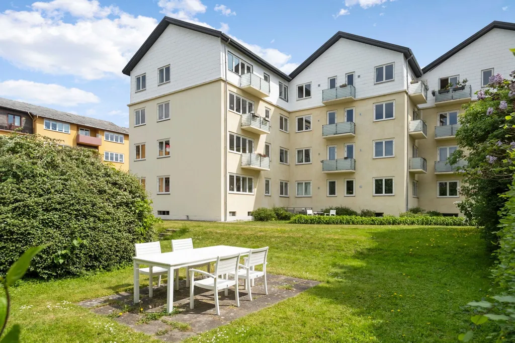 Jardin - Apartment with Garden in Hellerup