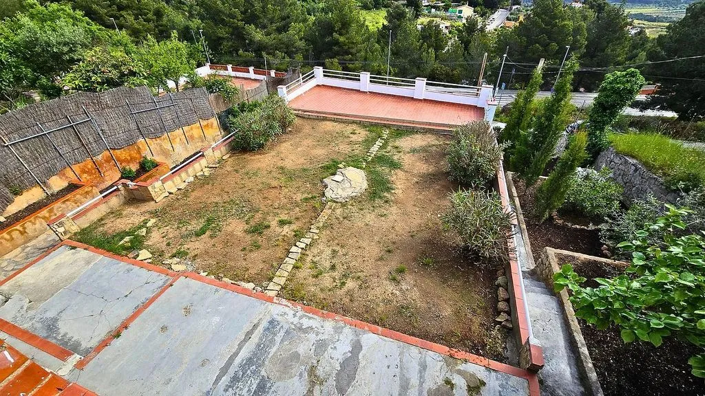 Aed - Reformed Chalet with Mountain Views in Torrelles de Foix