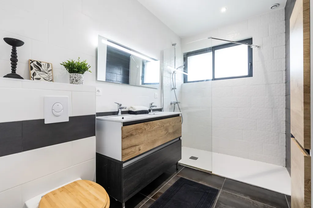 Bathrooms - Architect's House with Wood Frame in Corbiac