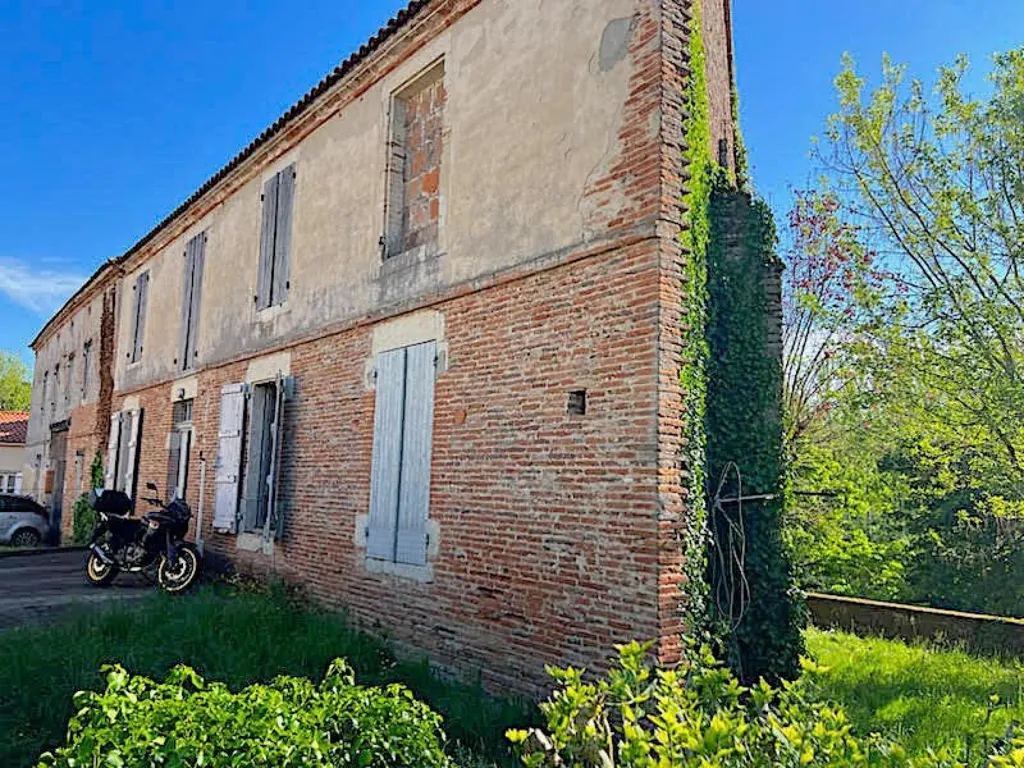 Extérieur - Maison à Rénover avec Jardin à Golfech