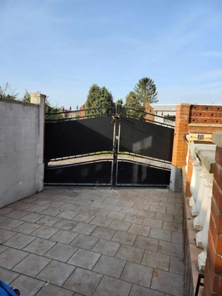 Terrass - Viager Occupied Apartment with Garage in Nimy