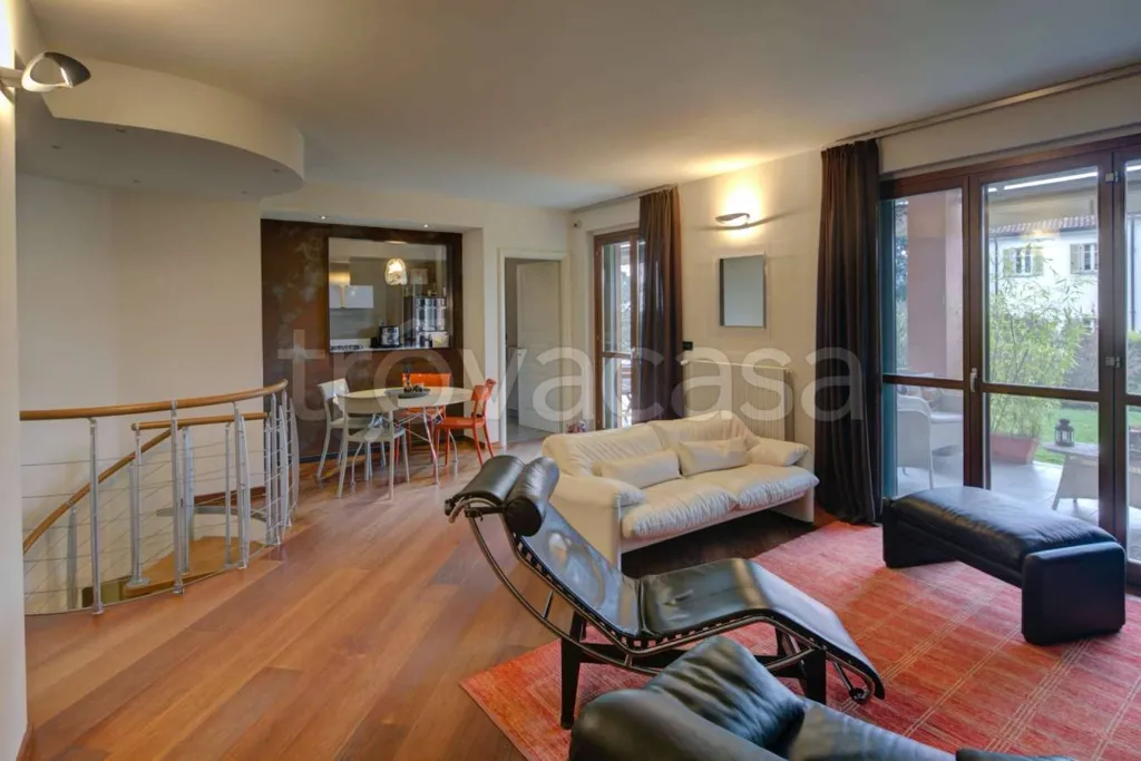 Séjour - Ground Floor Apartment with Garden in Moncalieri