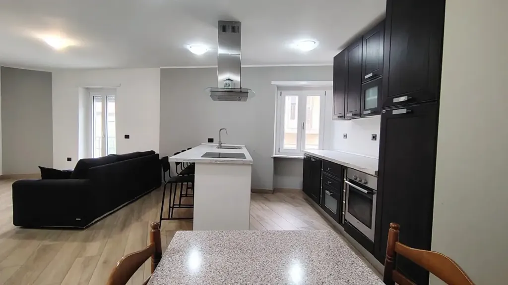 Cuisine - Rented Flat with Balcony in Settimo Torinese