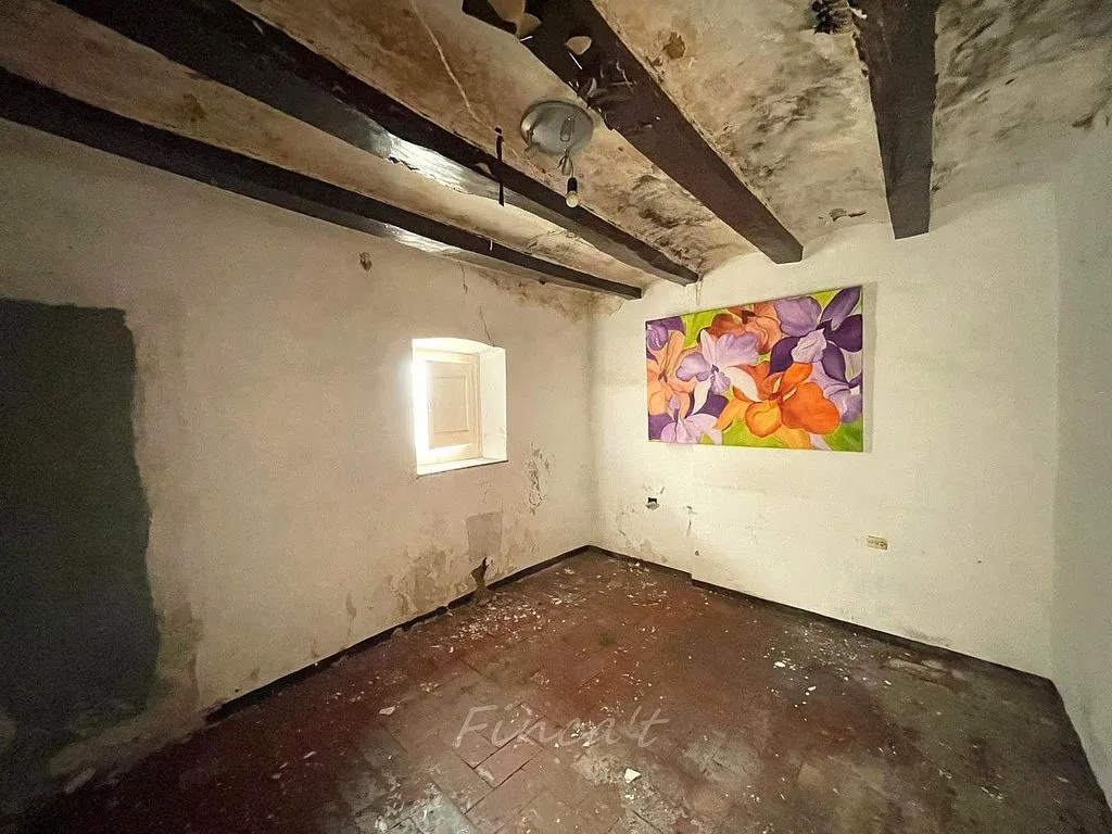 Toad - Stone Semi-detached House with Garden in Moià